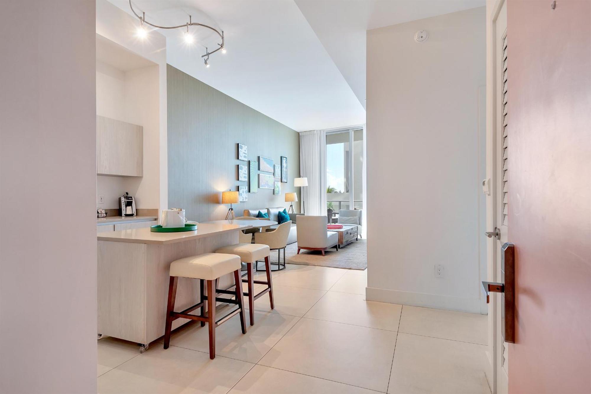 203-1Br/1Ba At The Beach Gem! Lux Amenities! Голлівуд Екстер'єр фото