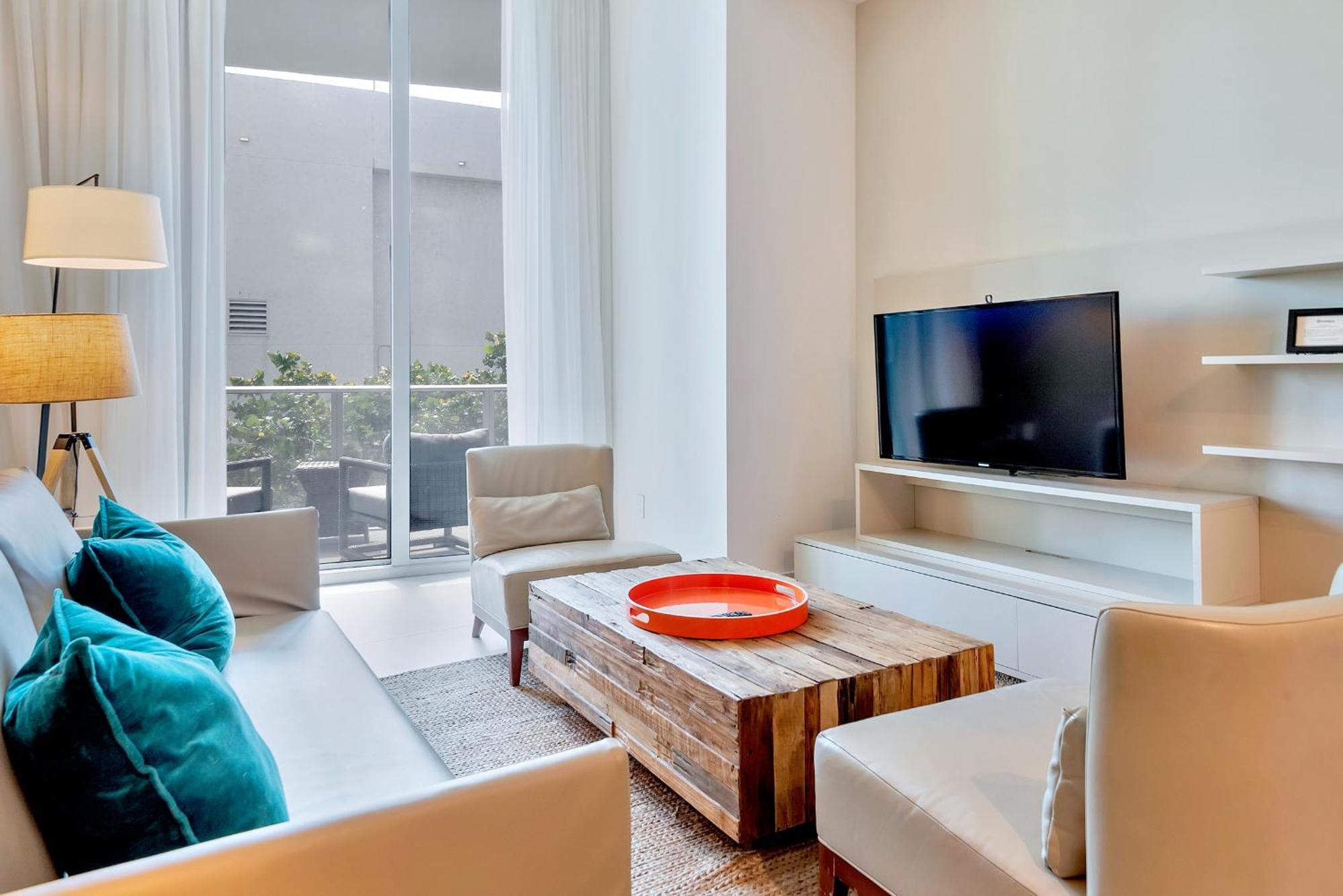 203-1Br/1Ba At The Beach Gem! Lux Amenities! Голлівуд Екстер'єр фото